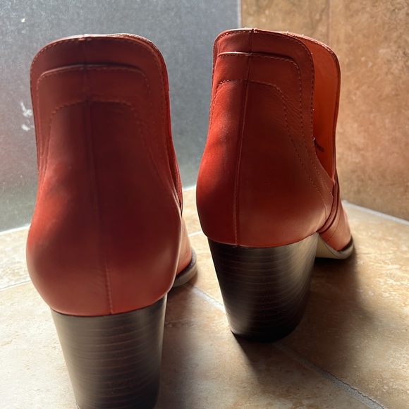 Anthro Silent D cut out booties in terracotta leather GORGEOUS! Size 40 Like new - Picture 7 of 14